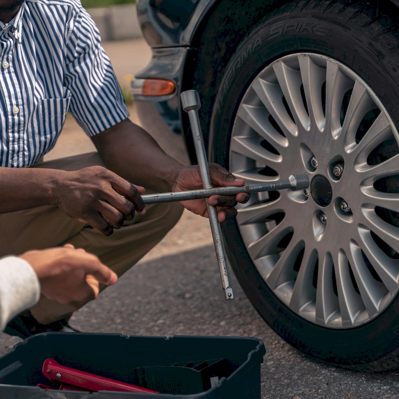 how long does it take to install tires