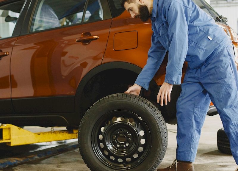 why are my tires wearing on the inside